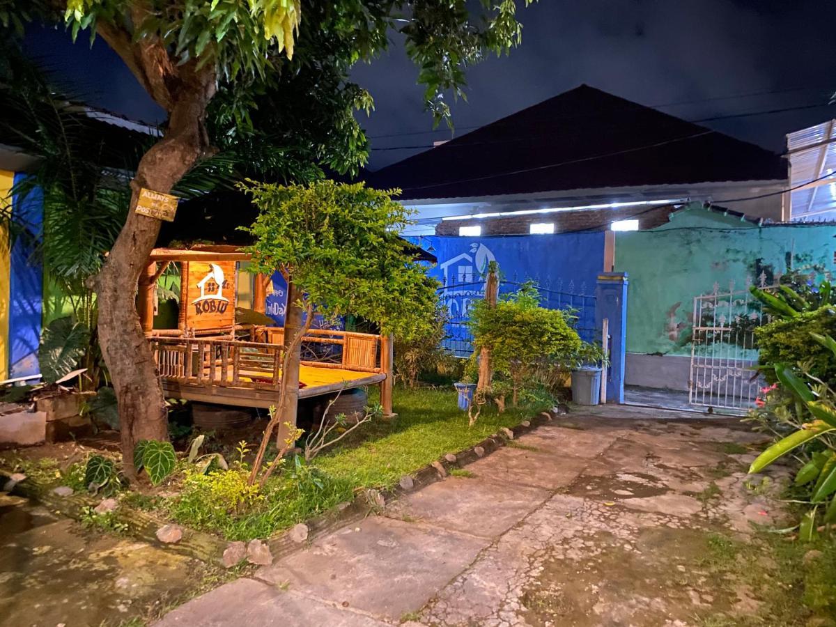 Neo Robiu & Ijen Tour Appartement Banyuwangi  Buitenkant foto